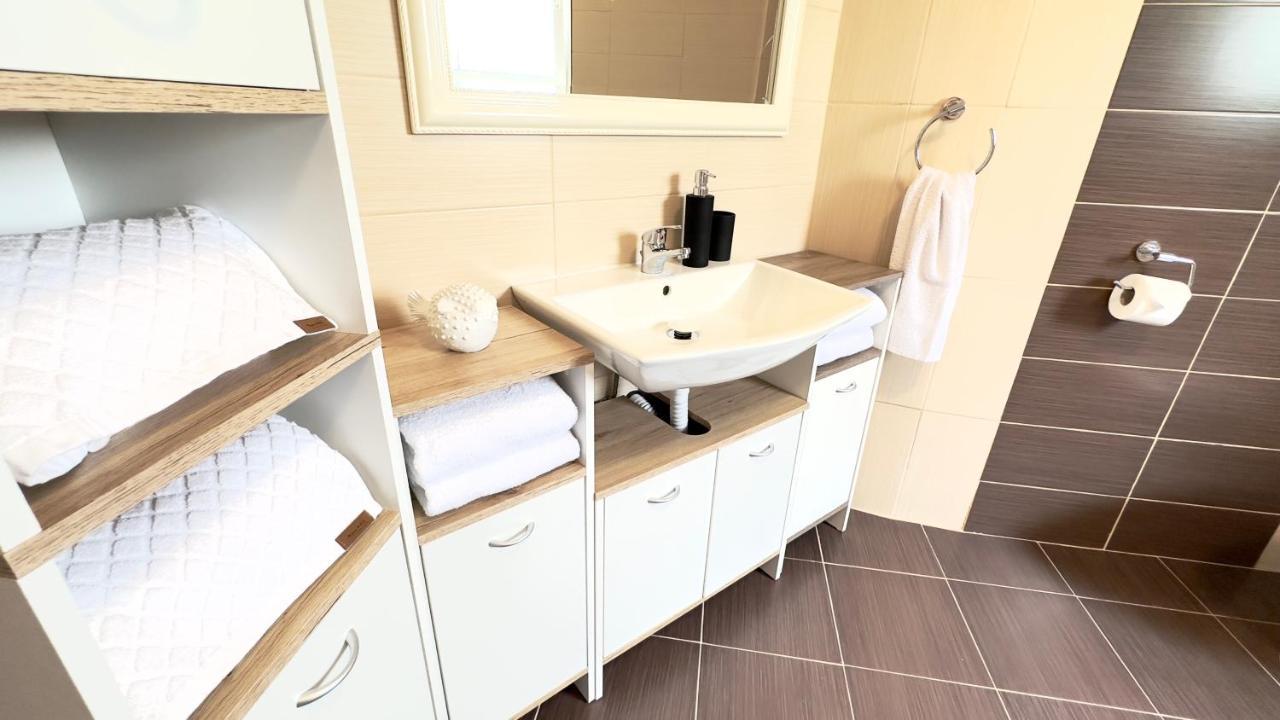 Apartman Stipic 2 Apartman Kaštela Kültér fotó